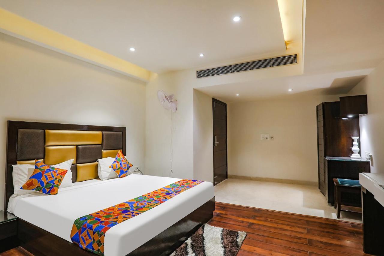 Fabhotel Grand 3*